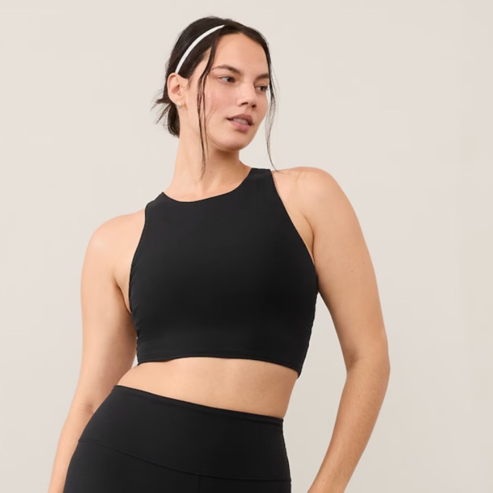 Athleta Conscious Crop